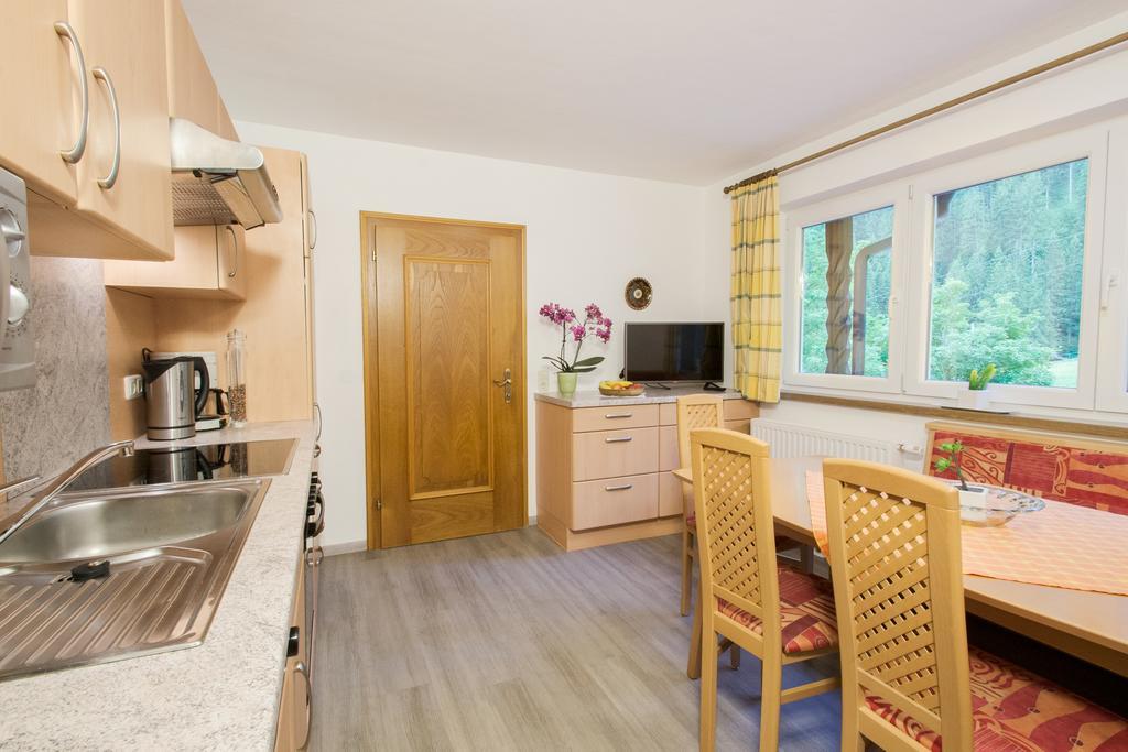 Ferienwohnung Pension Tirol Bichlbach Exterior foto