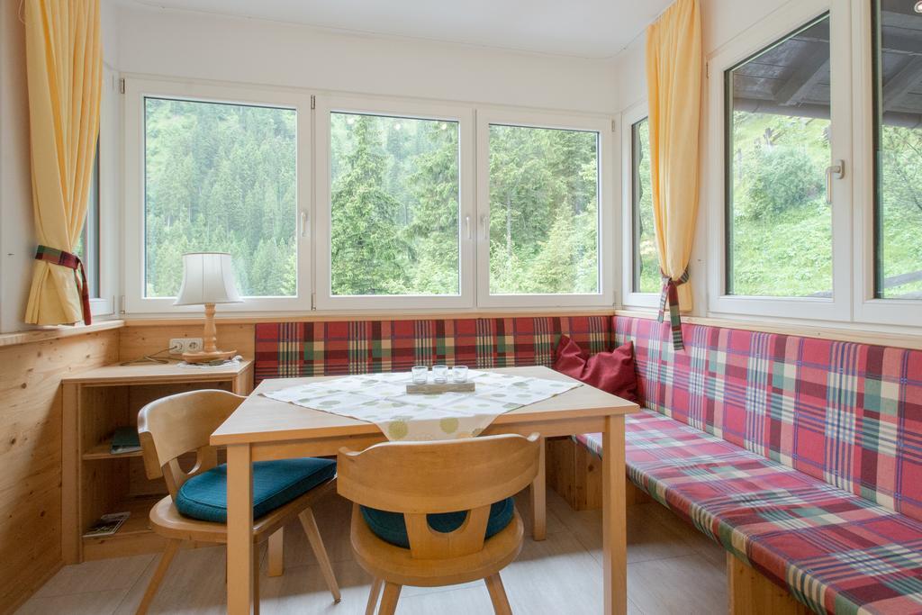 Ferienwohnung Pension Tirol Bichlbach Exterior foto
